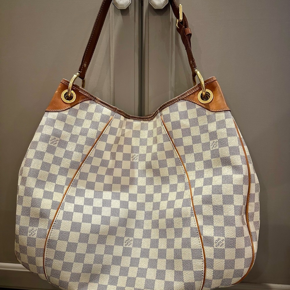 Louis Vuitton Damier Azur Galleria GM - Picture 3 of 12